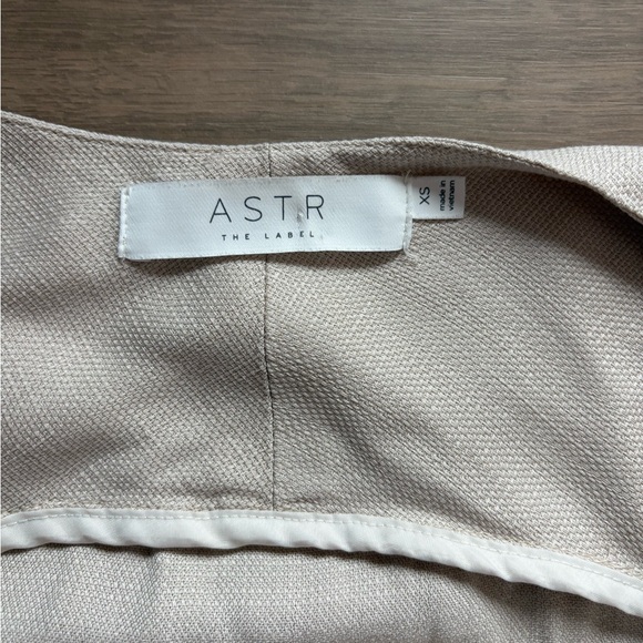 ASTR the Label Drapey Tencel Blazer - Picture 3 of 8